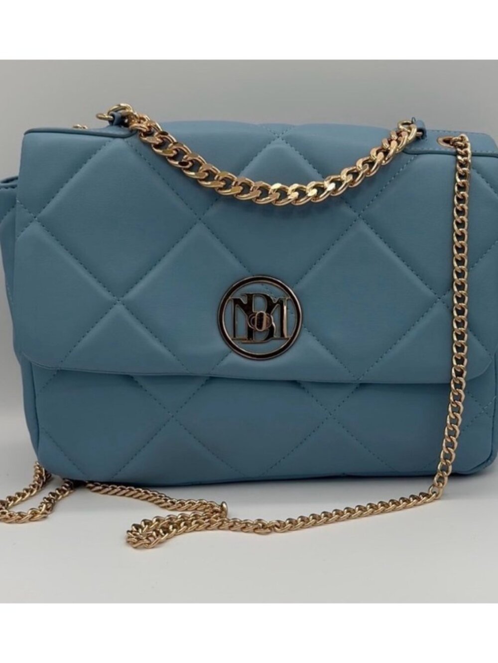 Badgley Mischka BMH-300 Light Blue Quilted Letter Lock Crossbody Bag NWT